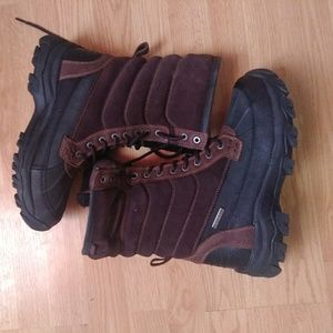 Brand new bass Quebec mens boots